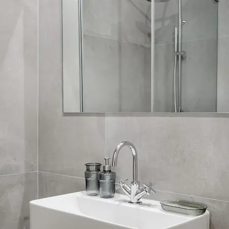 Ab10 Modern With Ac And Balcony Апартаменти Лісабон