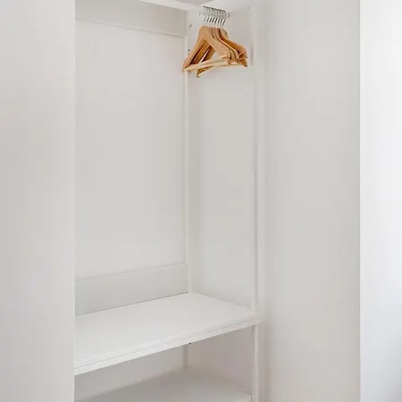 Ab10 Modern With Ac And Balcony Daire *