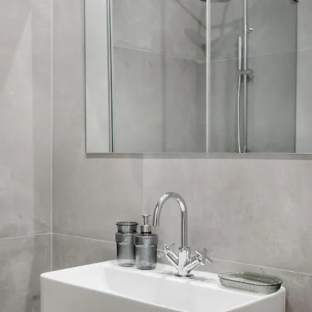 Ab10 Modern With Ac And Balcony * Lisboa