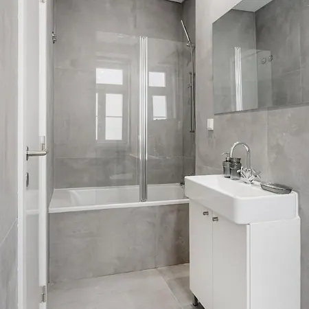 Ab10 Modern With Ac And Balcony * ליסבון